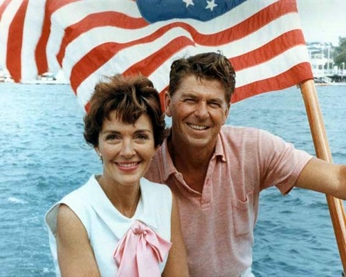 Ronald_Reagan_and_Nancy_Reagan_aboard_a_boat_in_Ca