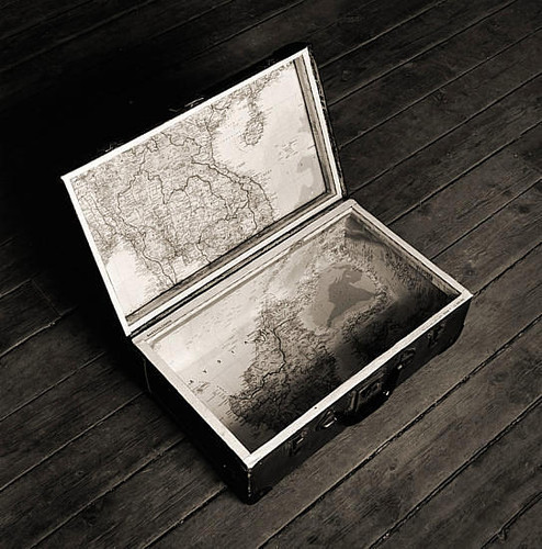 maleta_mapa chema madoz.jpg maleta_mapa chema madoz.jpg